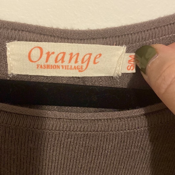 Sparkly back Sweater - Picture 3 of 8